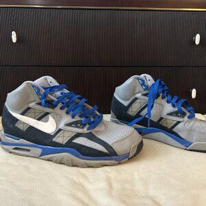 Nike Vintage 90s Sneakers - Likely Air Max